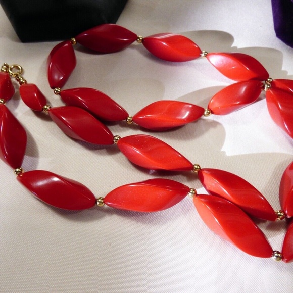 Vintage Retro lot of 7 Multi Color fashion strands Necklaces Trifari long - Picture 4 of 11